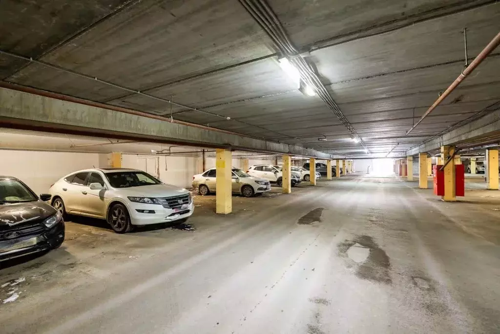 Гараж в Ханты-Мансийский АО, Сургут ул. Ивана Захарова, 12/2 (20 м) - Фото 2