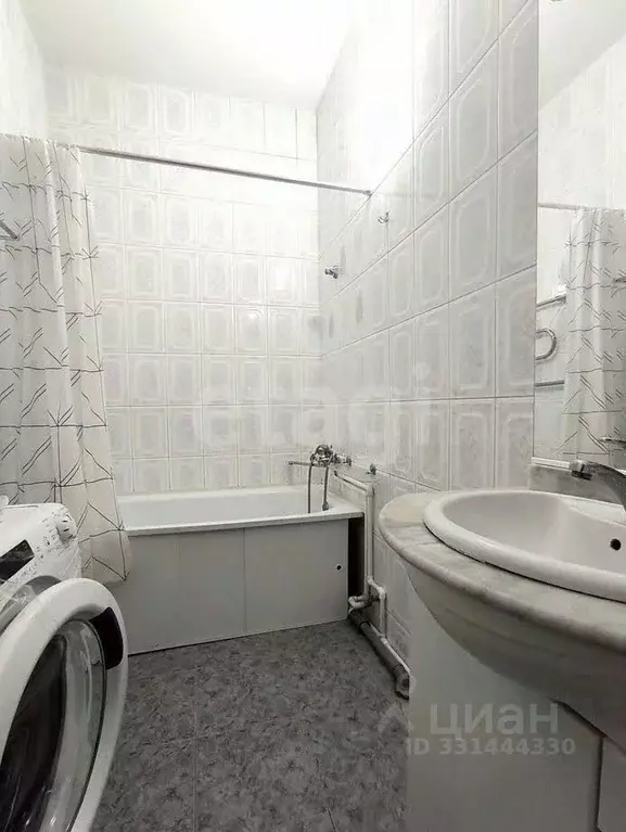2-к кв. Ростовская область, Таганрог ул. Дзержинского, 180 (50.3 м) - Фото 1