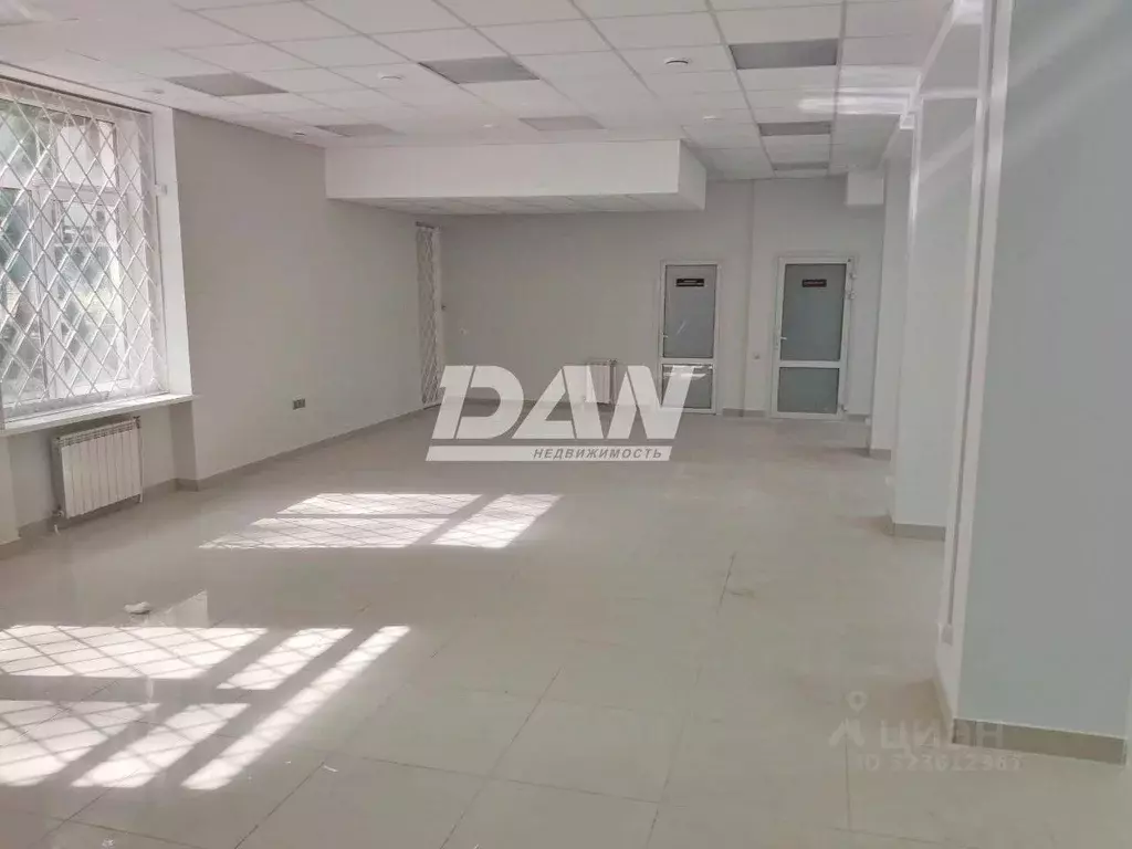 Торговая площадь в Челябинская область, Челябинск ул. Кирова, 2 (110 ... - Фото 1