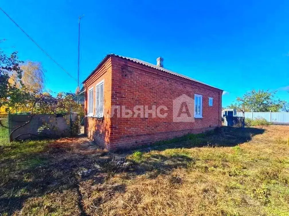 Дом в Краснодарский край, Усть-Лабинский район, Воронежское с/пос, ... - Фото 1