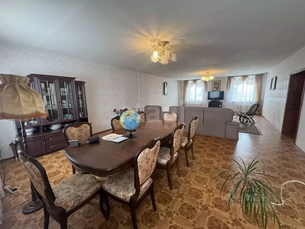 Дом в Саратовская область, Марксовский район, Приволжское ... - Фото 1