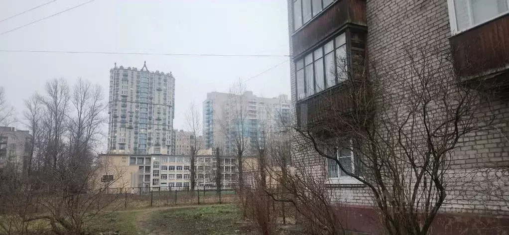 2-к кв. Санкт-Петербург ул. Ленсовета, 85 (43.5 м) - Фото 0