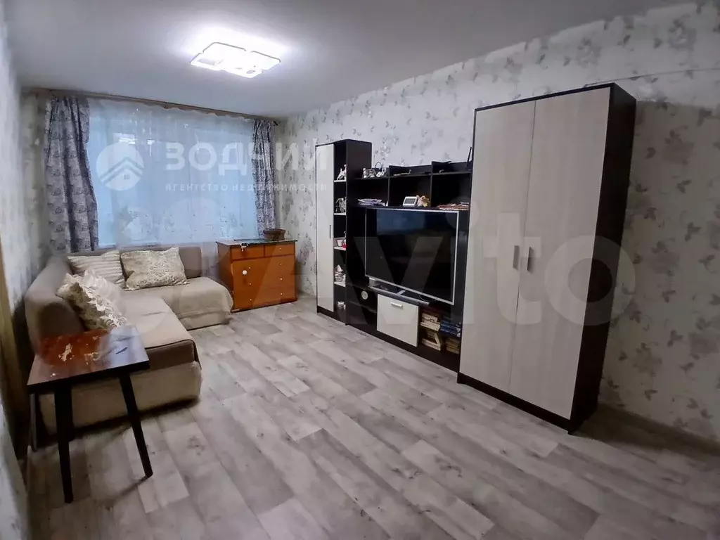 3-к. квартира, 70 м, 2/9 эт. - Фото 1