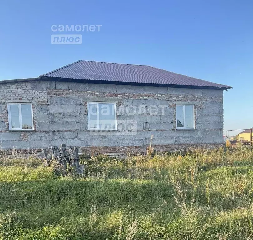 Дом в Челябинская область, Копейский городской округ, с. Калачево ул. ... - Фото 1