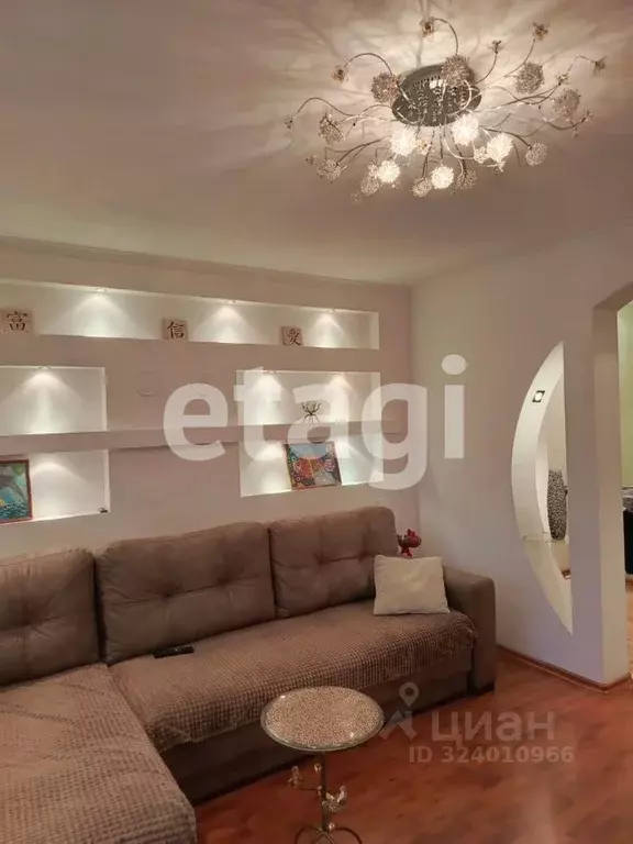 4-к кв. Красноярский край, Красноярск Взлетка мкр, ул. Батурина, 15 ... - Фото 0