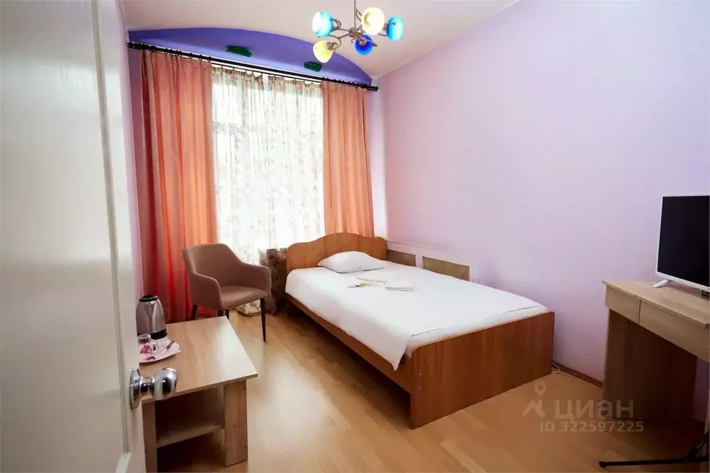 Комната Тверская область, Вышний Волочек ул. Егорова, 22А (19.0 м) - Фото 1