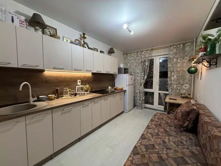 1-к кв. Татарстан, Зеленодольск просп. Строителей, 6 (38.5 м) - Фото 1