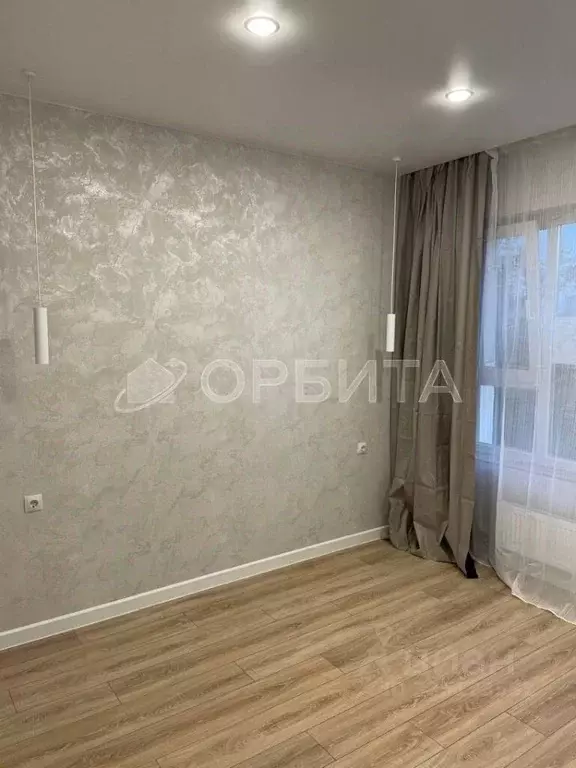 1-к кв. Тюменская область, Тюмень ДОК мкр, ул. Воронинская, 47 (42.0 ... - Фото 2