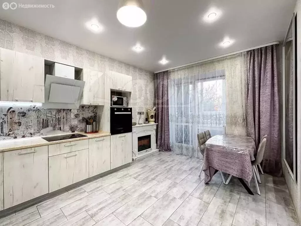 2-комнатная квартира: Тюмень, Комбинатская улица, 54к1 (58 м) - Фото 1