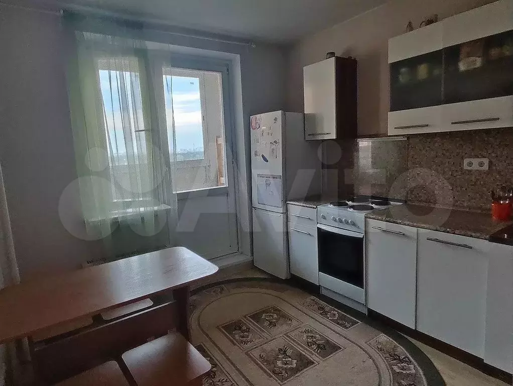 1-к. квартира, 40 м, 15/25 эт. - Фото 0