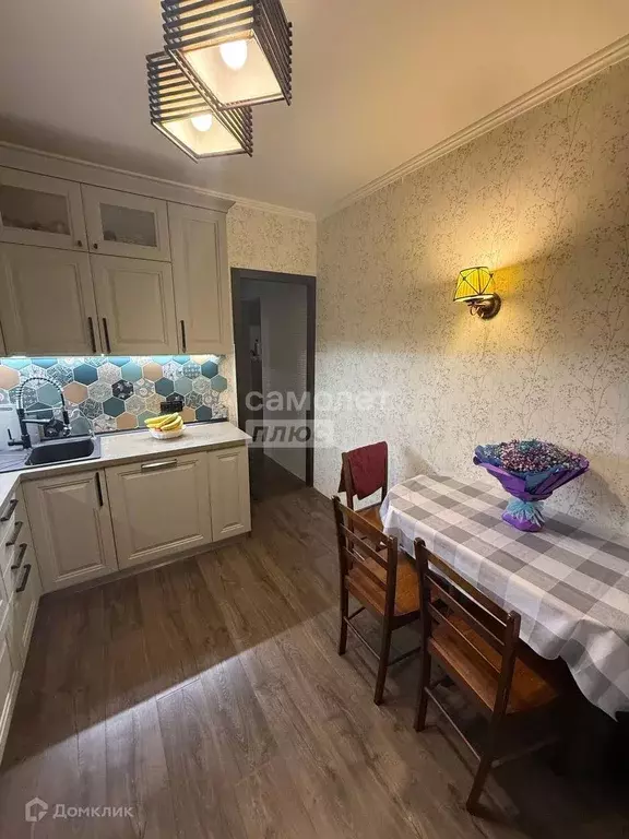 Продаётся 2-к квартира, 53.6 м - Фото 1