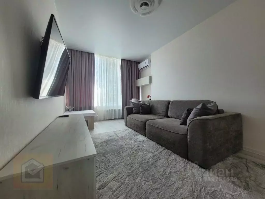 2-к кв. Крым, Симферополь бул. Ленина, 12А (50.0 м) - Фото 0