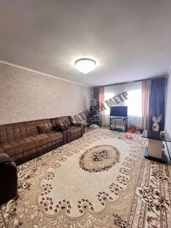 Дом в Калмыкия, Элиста ул. Харада, 13 (137 м) - Фото 1