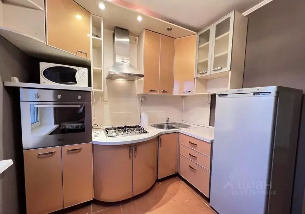 1-к кв. Татарстан, Казань ул. Адоратского, 60 (35.0 м) - Фото 1