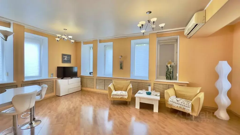 Коттедж в Вологодская область, Череповец Домозеровская ул., 6 (370 м) - Фото 2