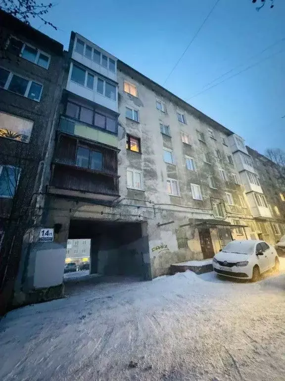 1-к кв. Мурманская область, Мурманск ул. Олега Кошевого, 14к1 (31.0 м) - Фото 0