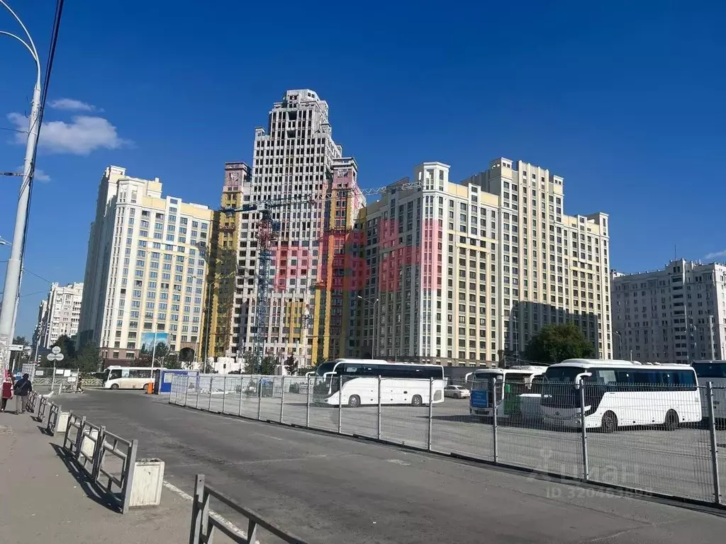 Торговая площадь в Свердловская область, Екатеринбург ул. Щорса, 53 ... - Фото 1