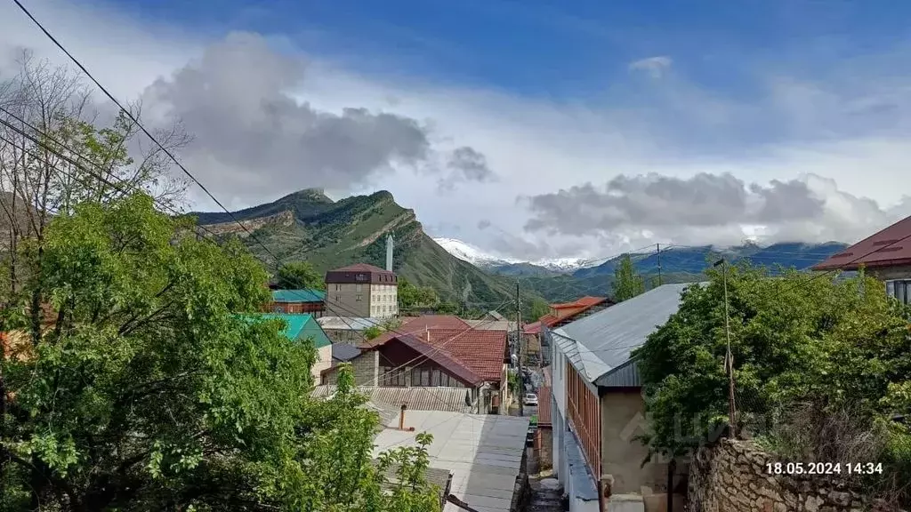 Дом в Дагестан, с. Гуниб ул. Имени Имама Шамиля, 2Е (120 м) - Фото 0