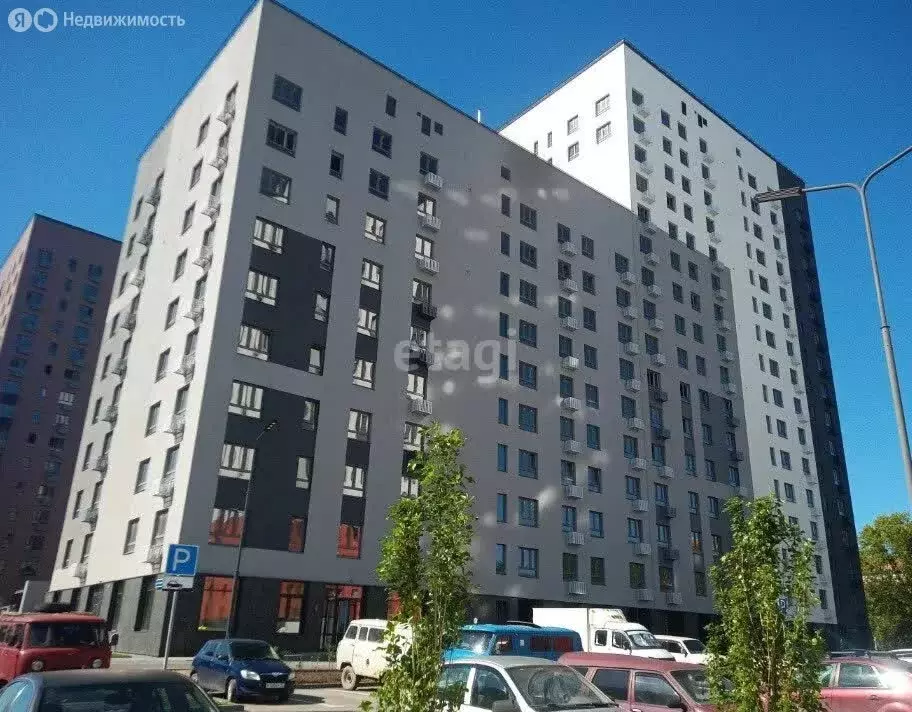 2-комнатная квартира: Тюмень, улица Республики, 204к6 (70.5 м) - Фото 1