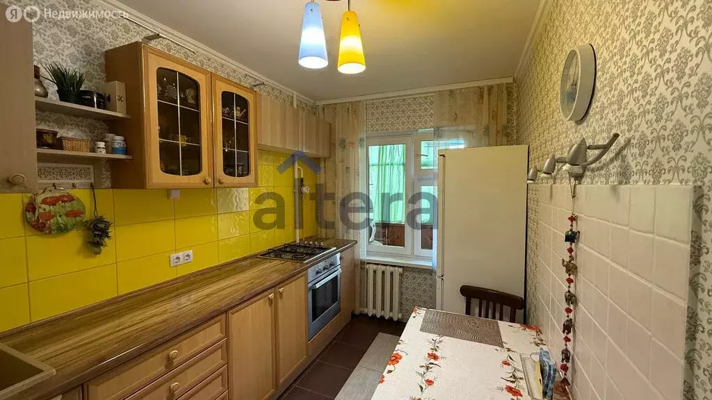 3-комнатная квартира: Казань, улица Рихарда Зорге, 81 (65 м) - Фото 0
