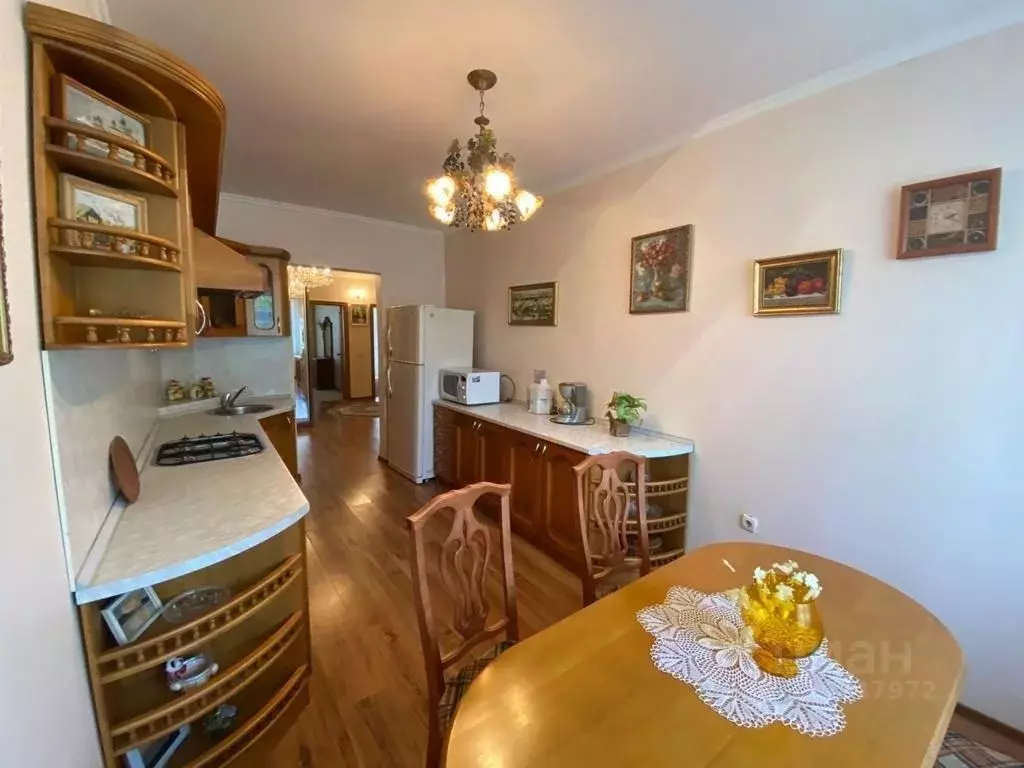 3-к кв. Астраханская область, Астрахань ул. Шаумяна, 14Б (100.0 м) - Фото 2