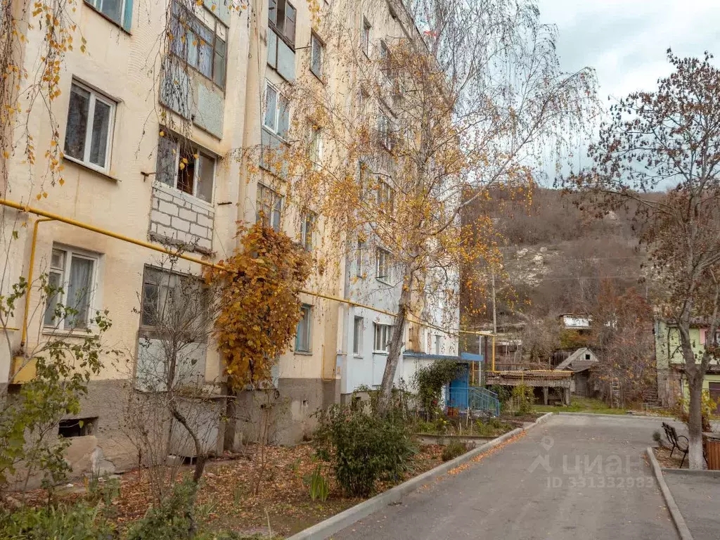2-к кв. Крым, Бахчисарайский район, с. Верхоречье ул. Садовая, 2 (39.0 ... - Фото 1