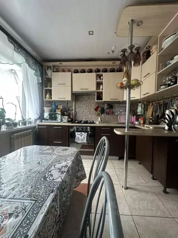 4-к кв. Псковская область, Псков ул. Ижорского Батальона, 6 (75.8 м) - Фото 0