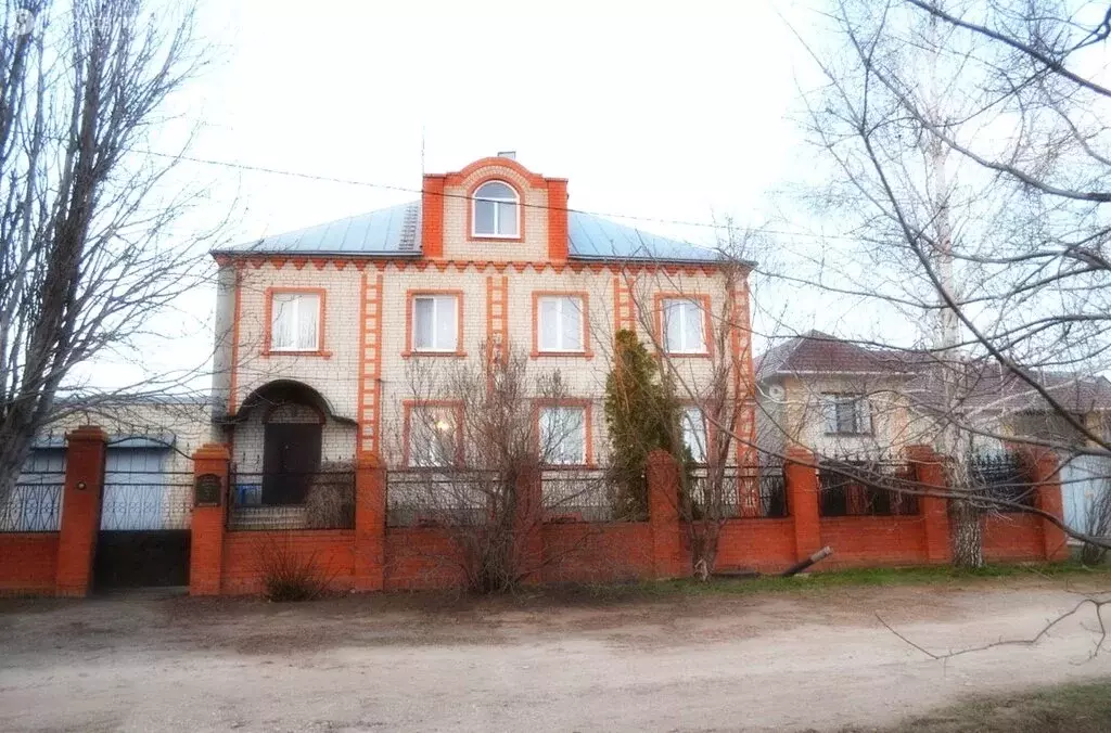 Дом в Приволжское, Набережная улица, 6 (342 м) - Фото 0