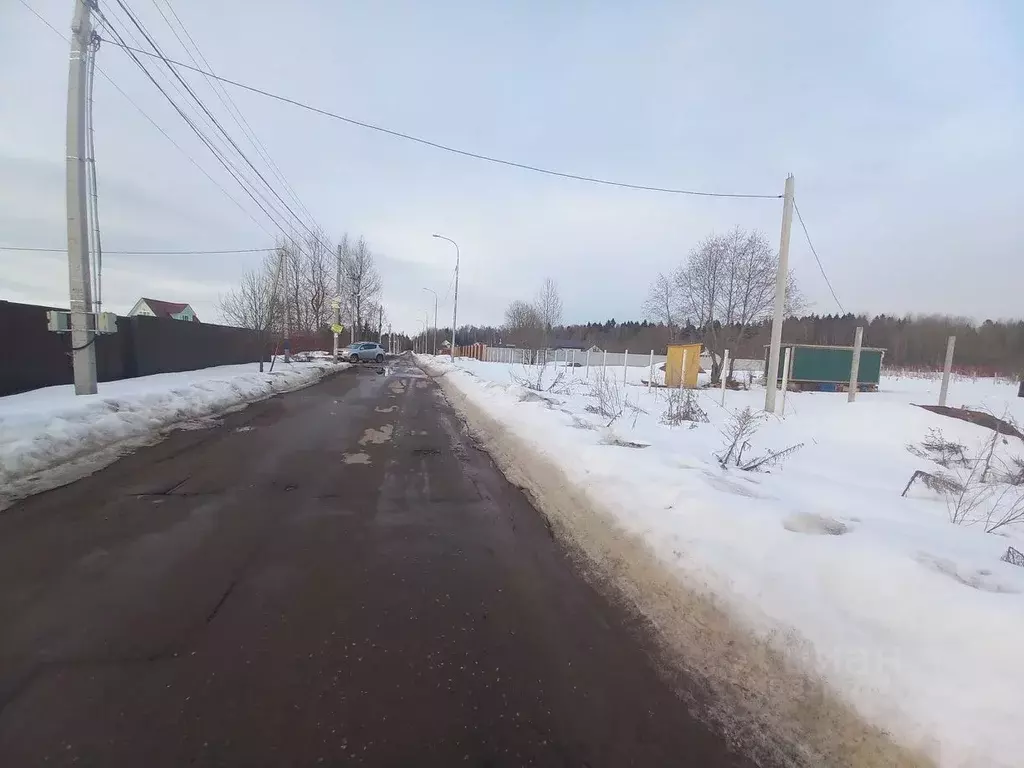 Участок в Московская область, Солнечногорск городской округ, д. ... - Фото 1