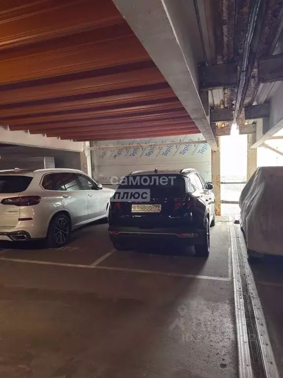 Гараж в Москва Большая Очаковская ул., 7 (13 м) - Фото 1