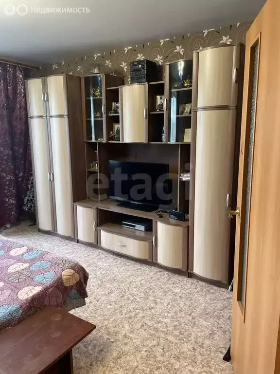 1-комнатная квартира: Прокопьевск, Азовская улица, 12к3 (40 м) - Фото 0