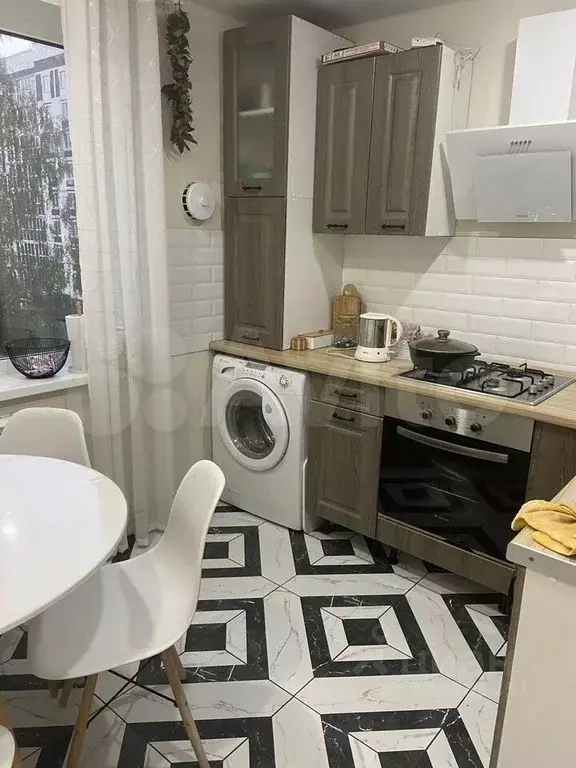 1-к кв. Костромская область, Кострома проезд Южный, 4 (36.9 м) - Фото 1