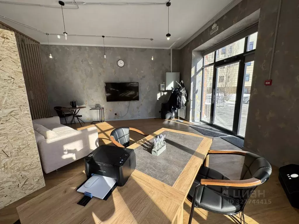 Помещение свободного назначения в Оренбургская область, Оренбург ул. ... - Фото 1