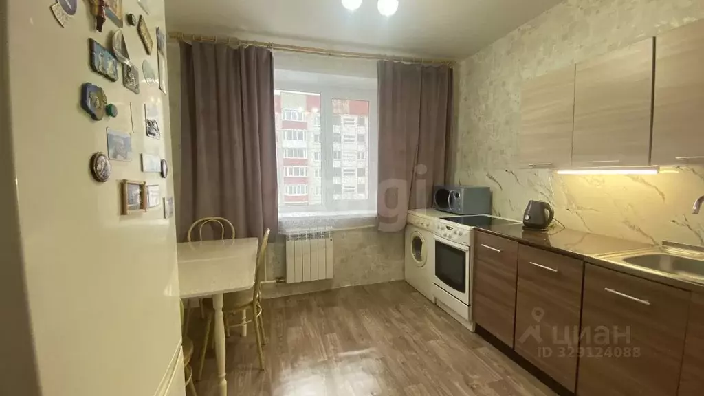 1-к кв. Тюменская область, Тюмень ул. Демьяна Бедного, 102 (33.3 м) - Фото 1