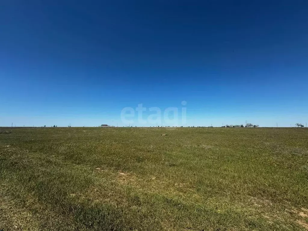 Участок в Крым, Сакский район, с. Уютное  (6.05 сот.) - Фото 0