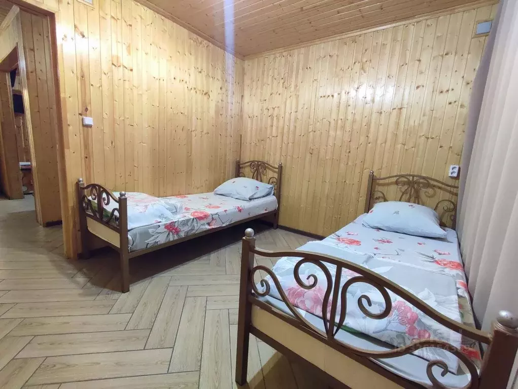 Дом в Воронежская область, Богучарский район, Залиманское с/пос, с. ... - Фото 1