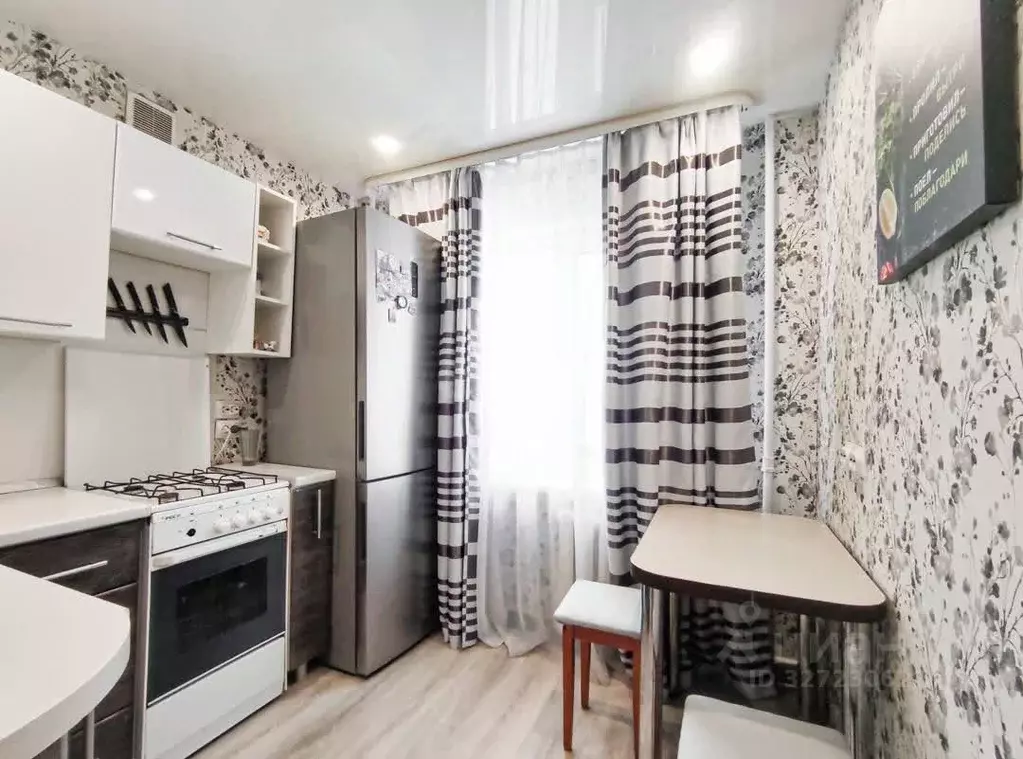 2-к кв. Вологодская область, Череповец ул. Ленина, 103 (45.8 м) - Фото 1