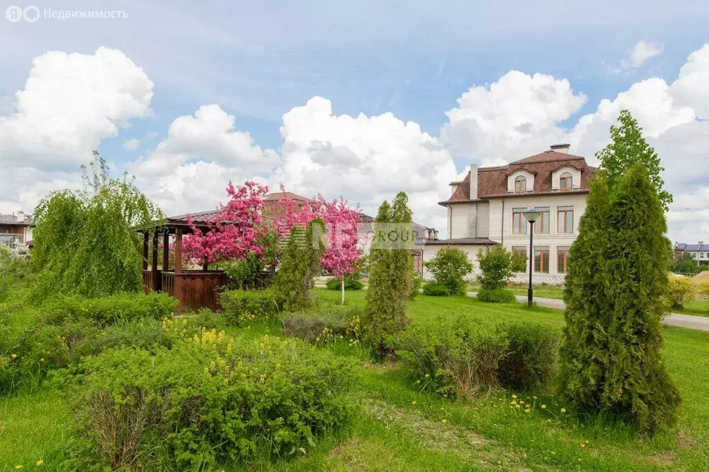 Дом в деревня Исаково, КП Павловы озёра (300 м) - Фото 1