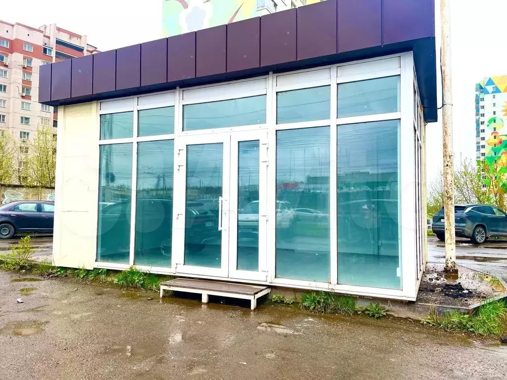 Сдам торговое помещение 20м на 1 линии с высоким трафиком - Фото 0