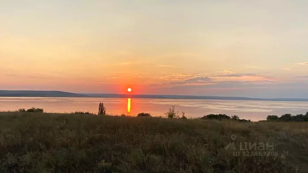 Дом в Саратовская область, Ровенский район, с. Приволжское ул. ... - Фото 2