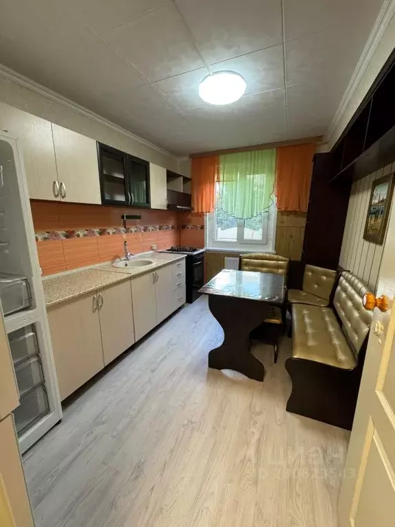 3-к кв. Крым, Симферополь ул. 51-й Армии, 47 (72.0 м) - Фото 0