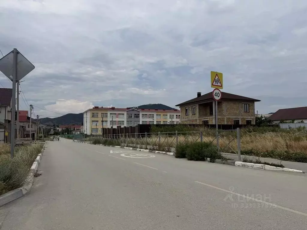 Участок в Крым, Судак бул. Ореховый, 24 (6.0 сот.) - Фото 0