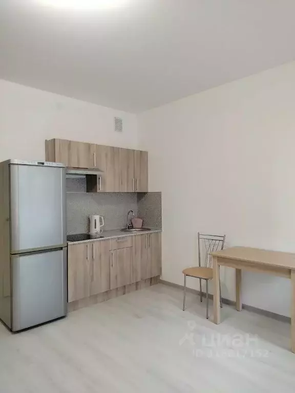Студия Санкт-Петербург ул. Верхне-Каменская, 9к1 (25.0 м) - Фото 0