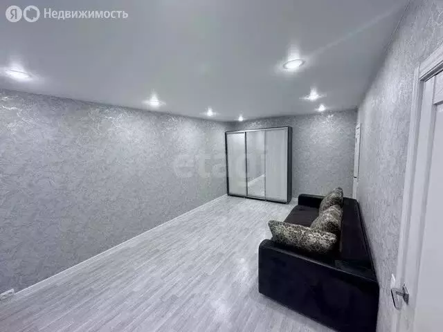 1-комнатная квартира: Пермь, улица Революции, 3/5 (32.4 м) - Фото 1