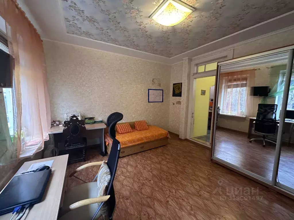 Дом в Астраханская область, Астрахань Казанская ул., 94 (147 м) - Фото 1