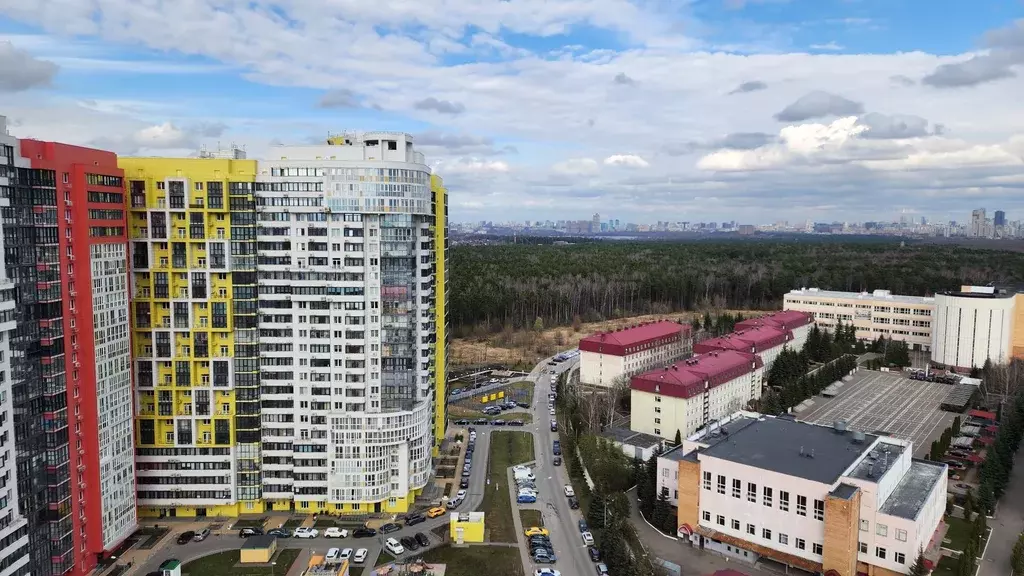 Продается 2-комнатная квартира - Фото 1