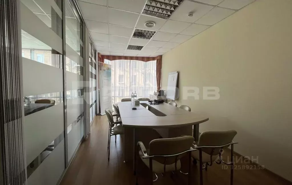 Офис в Санкт-Петербург просп. Малый Васильевского острова, 22 (192 м) - Фото 1