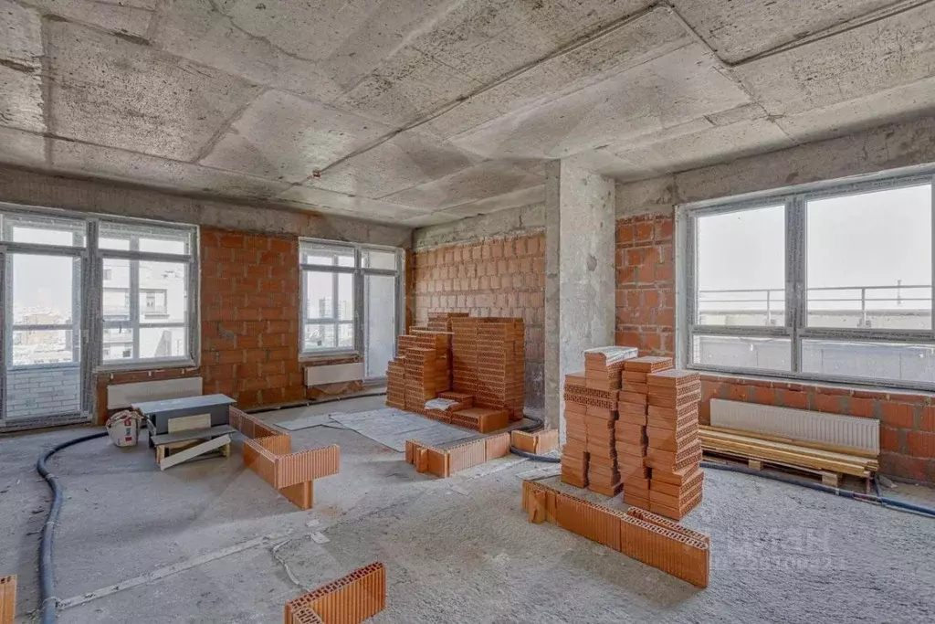 5-к кв. Москва Мантулинская ул., 9к5 (150.0 м) - Фото 1