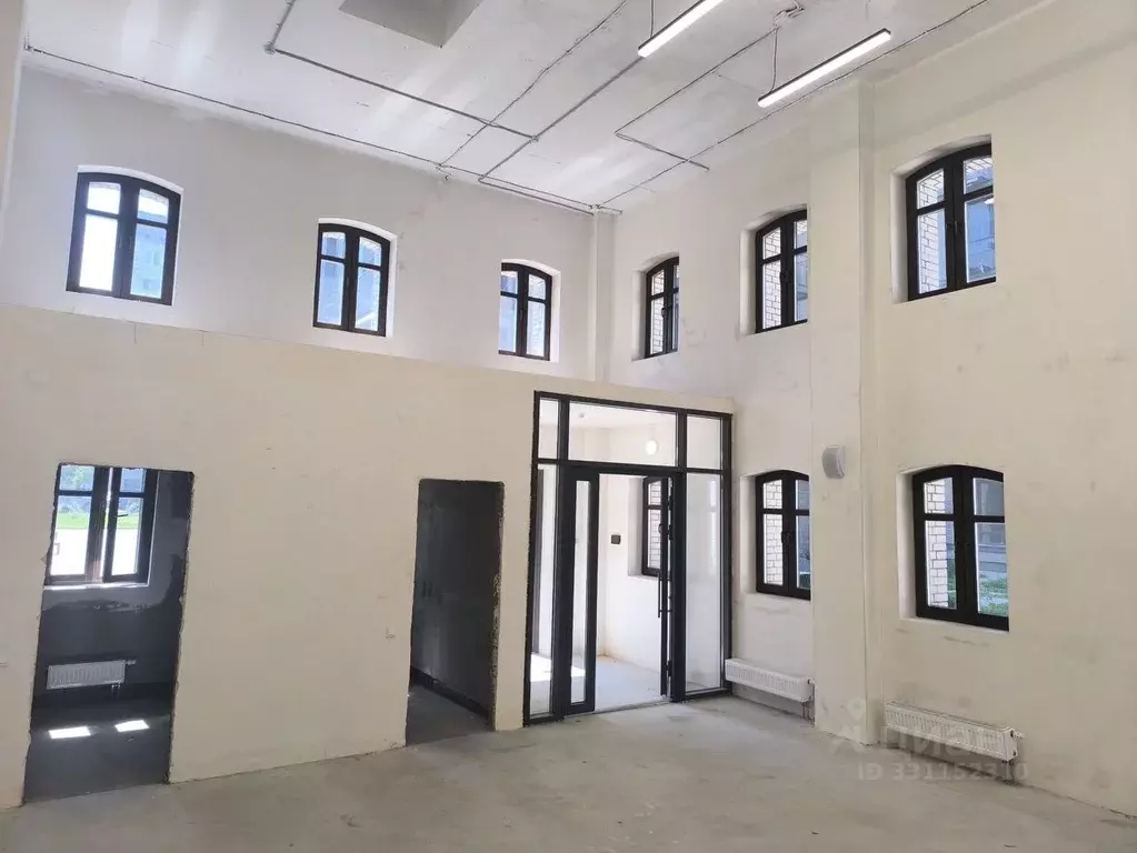 Помещение свободного назначения в Татарстан, Казань ул. Галиаскара ... - Фото 1