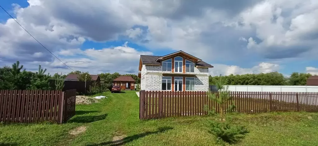 Дом в Рязанская область, Михайловский муниципальный округ, с. ... - Фото 0